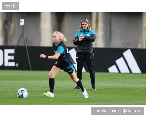 面对世界强队，新西兰队中场拦截和由守转攻的能力将面临严峻考验，这是球队最大短板。